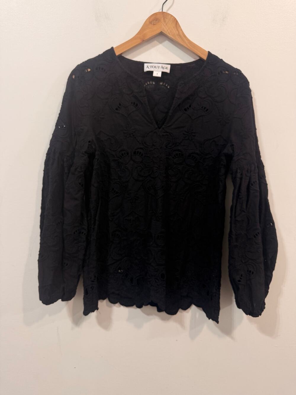 A Tout Age Black Floral Embroidered Scallop Edge Cotton Blouse Size S Boho